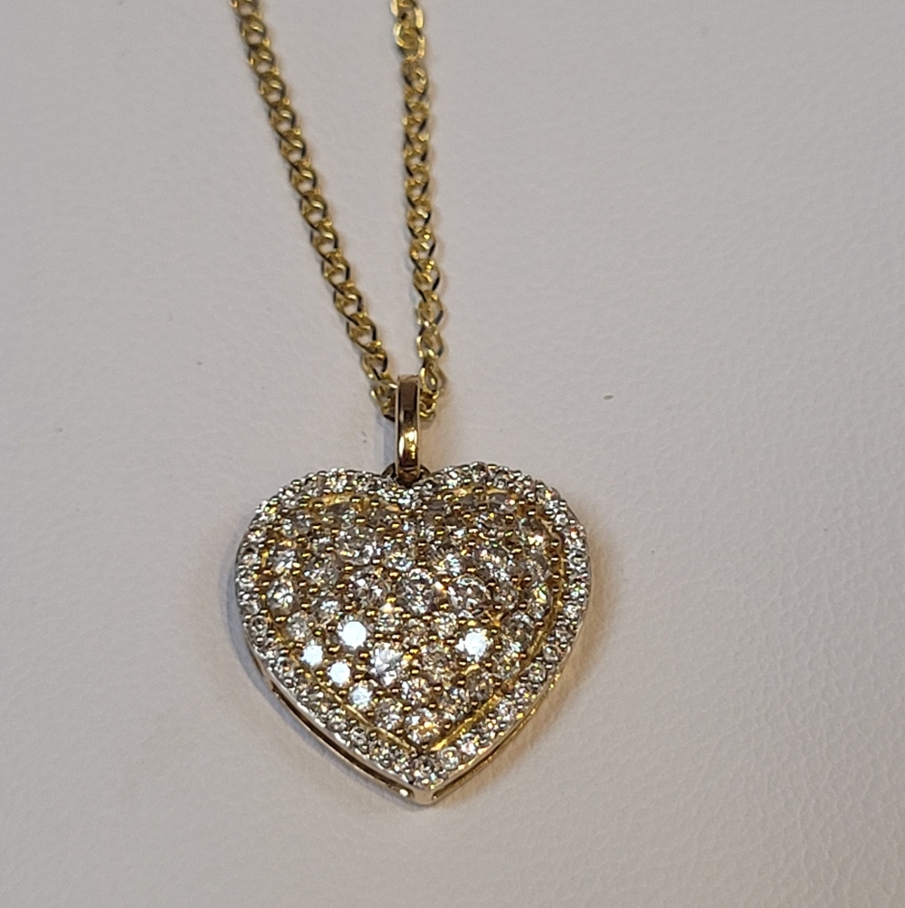 10k Solid Gold Heart Natural  Diamond Pavé 1 Carat Pendant, 19" Chain. Appraisal